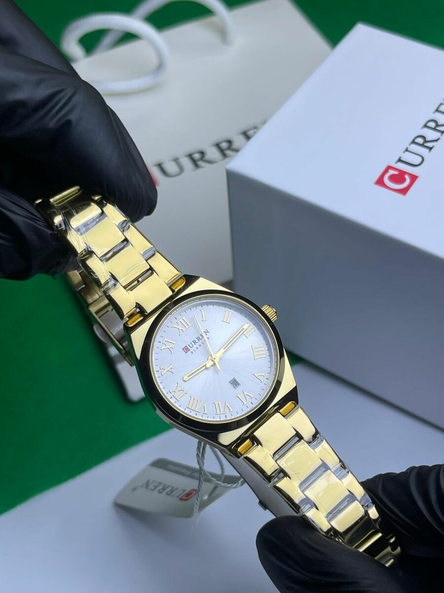 Montre curren