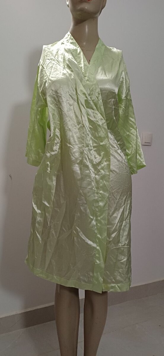 Peignoir satin élégant femme