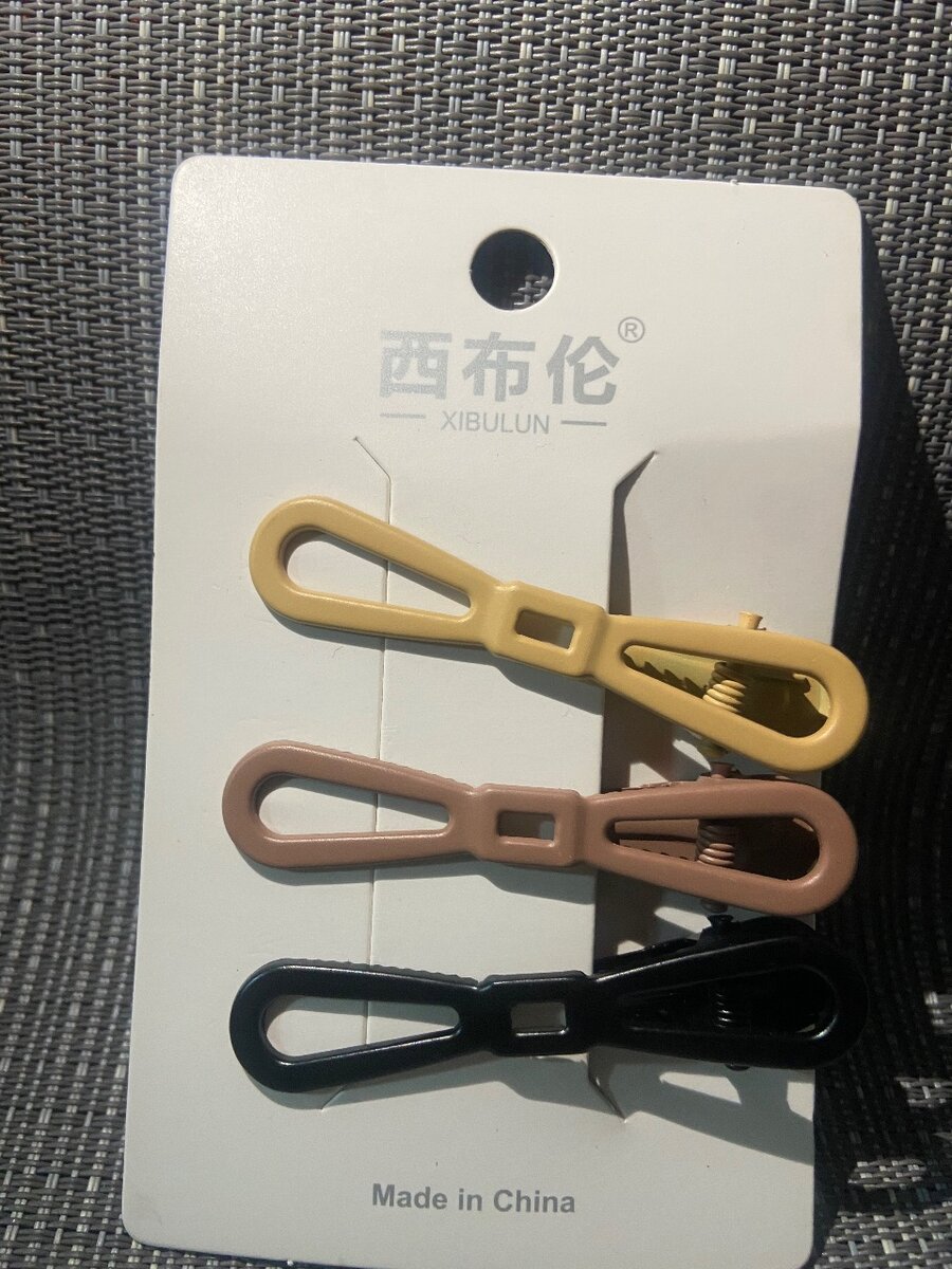 Épingles à cheveux colorées