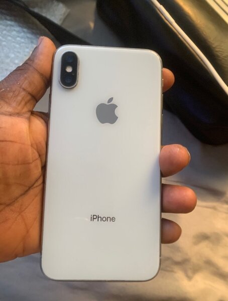 iPhone X