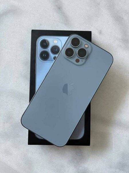iPhone 13 250 GB