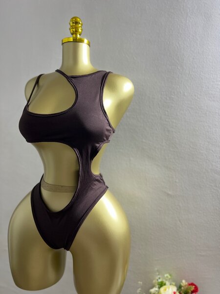 Maillot de bain découpé sexy