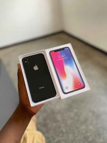 IPHONE X