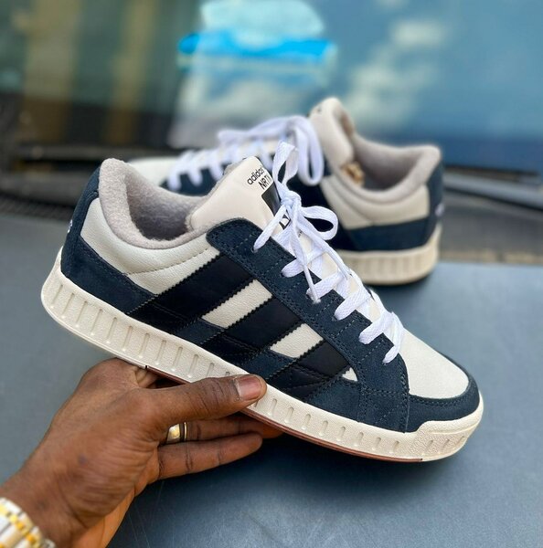Basket adidas