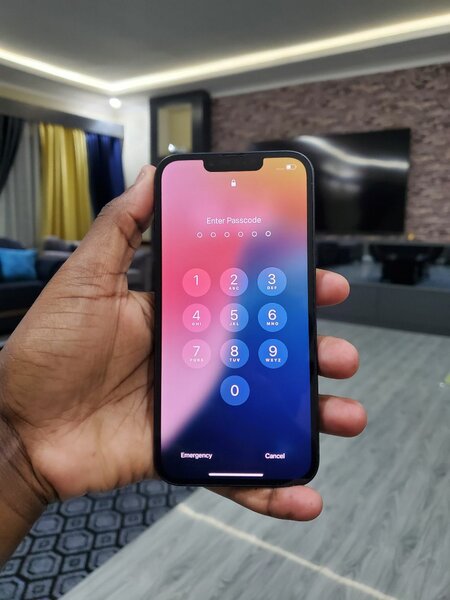 IPHONE 13