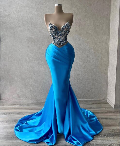 Classic dress