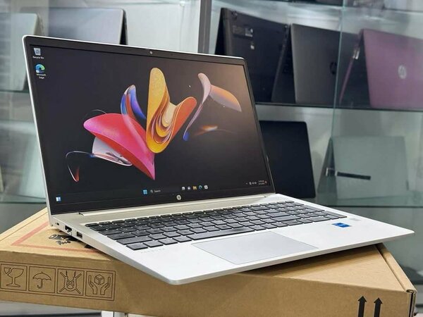 HP 450 G9