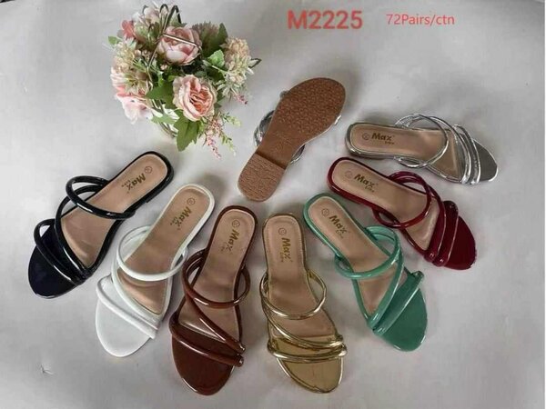 Ladies slippers
