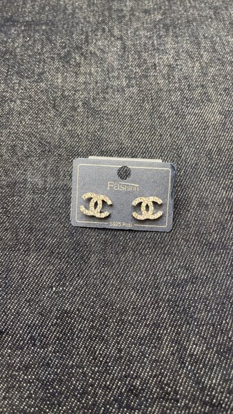 Ladies earrings