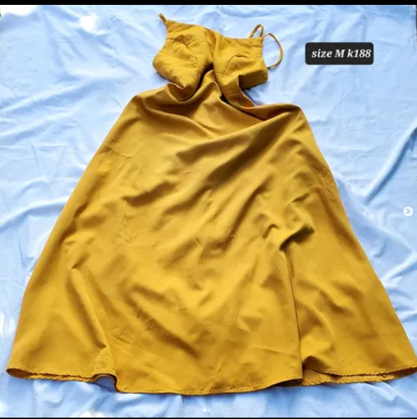 yellow dress