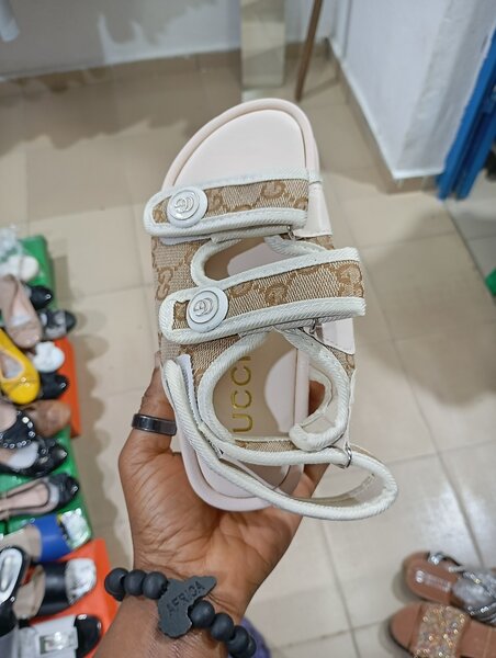 Chaussures fermées