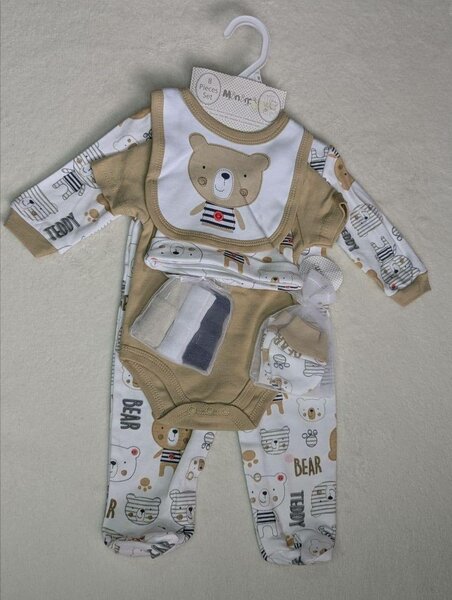 Ensemble bébé ours mignon