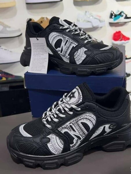 Sneaker