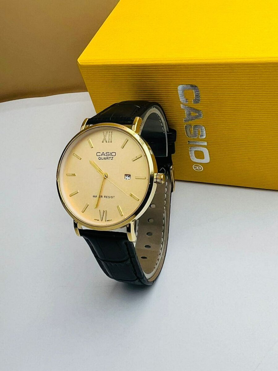 Montres Casio à Quartz doré