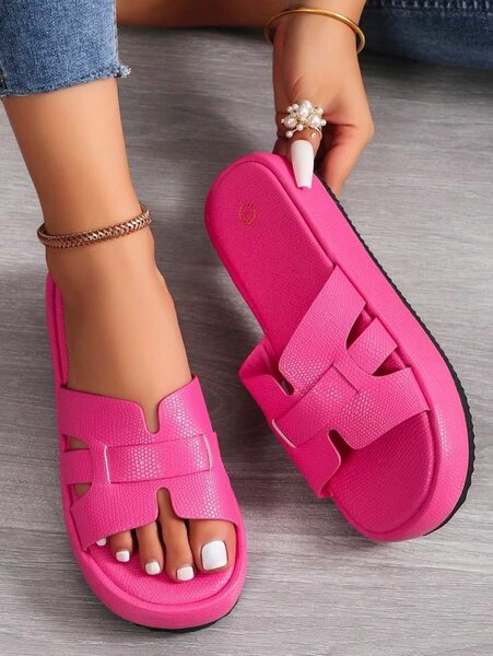 Women's slippers