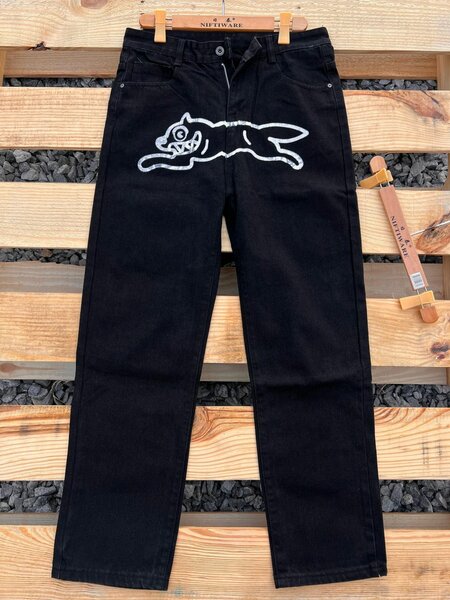 Baggy jeans