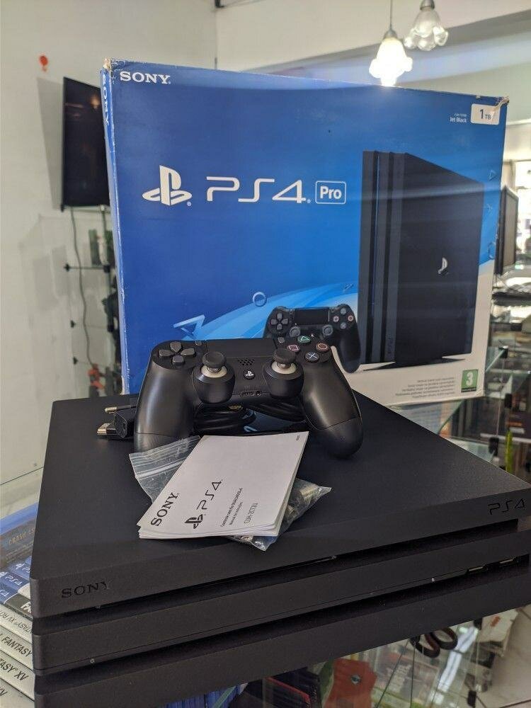 Sony PS4 Pro 1TB Console
