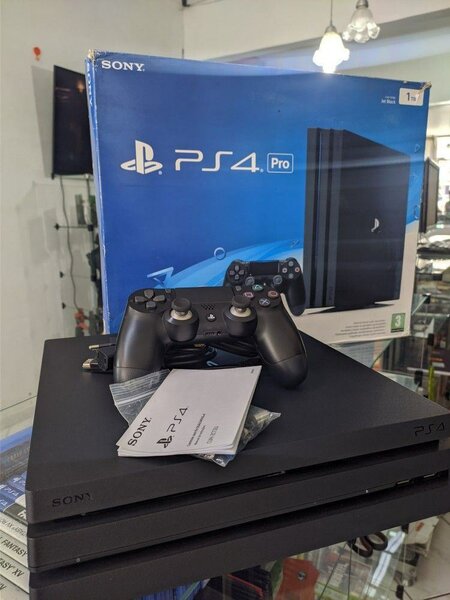 Sony PS4 Pro 1TB Console