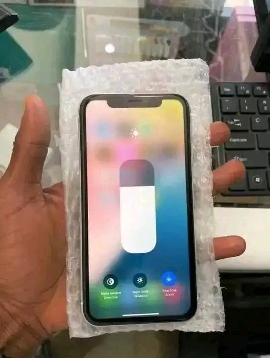 iPhone Blanc 64 Go Débloqué