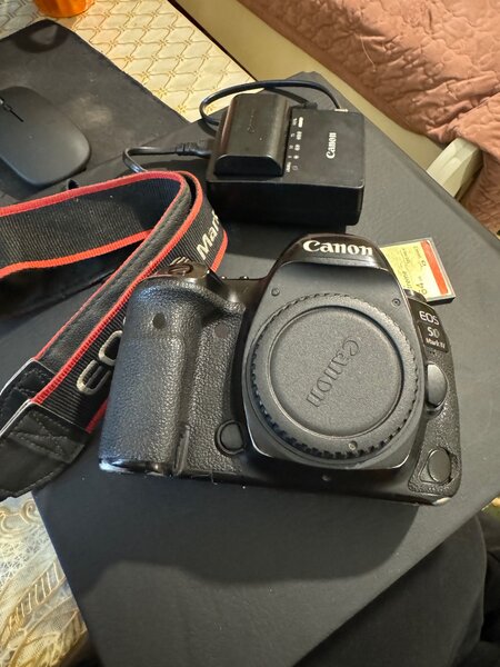 Canon 5d mark 4
