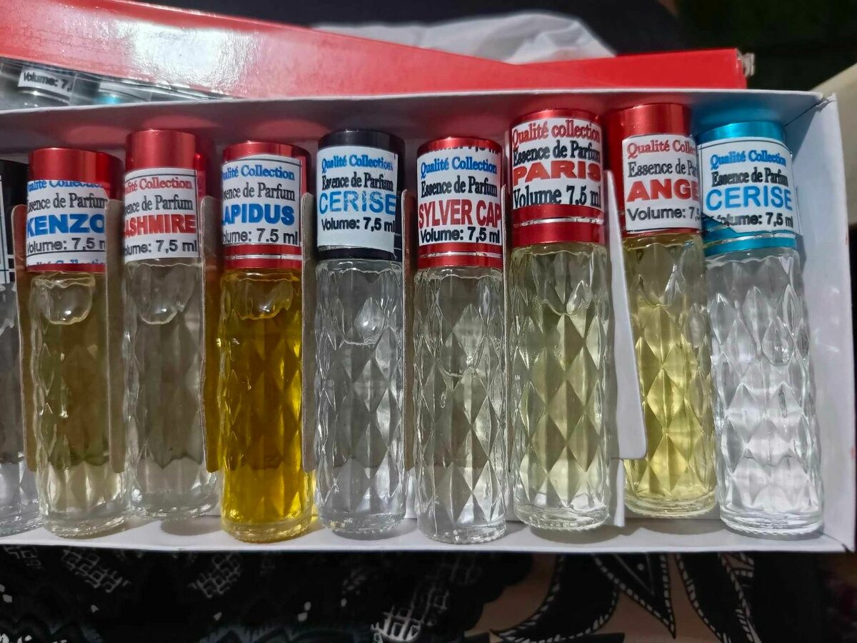Essence de parfum lot de 12