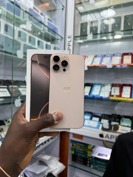 iPhone 16 pro Max 256Go