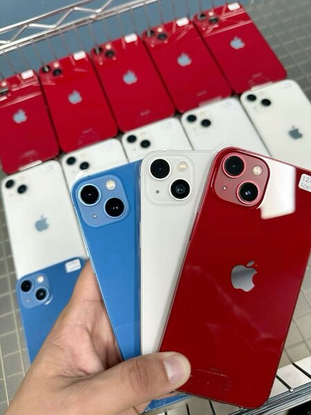 iPhone 13