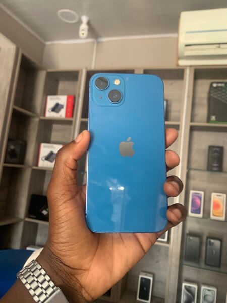 iPhone 13