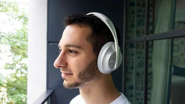 Bose headphones 700