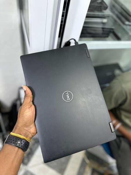 DELL LATITUDE 7389