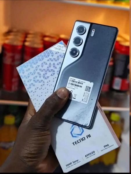 Tecno Camon 40 pro