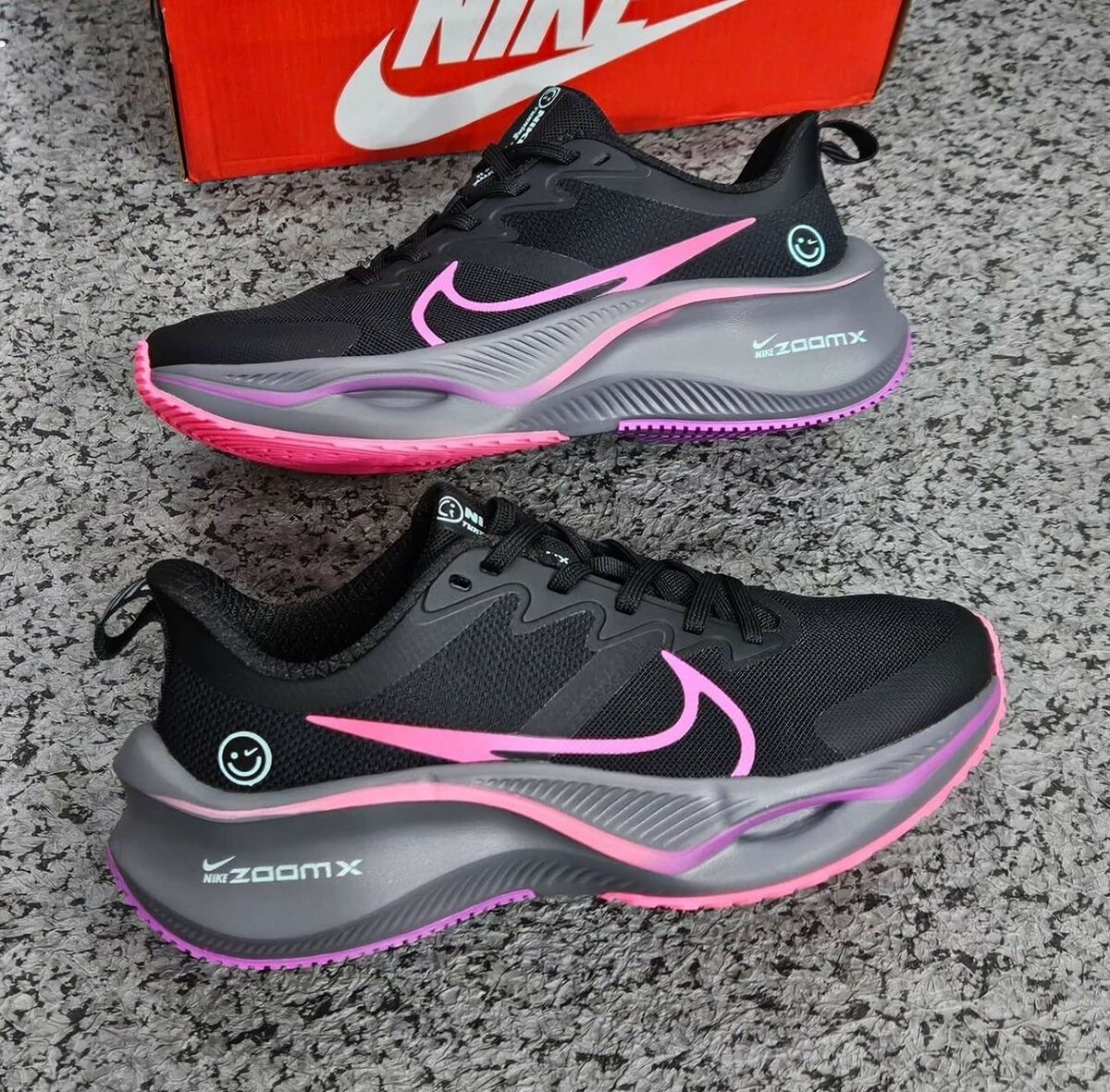 NIKE ZOOM X