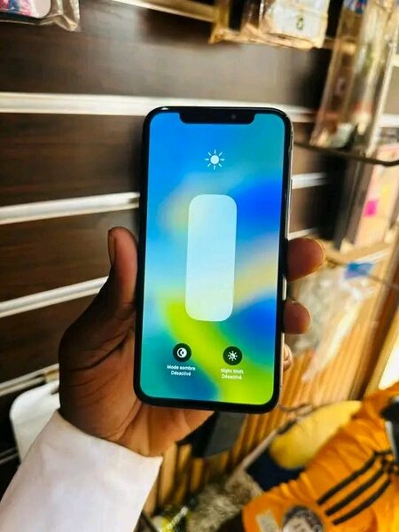 iPhone X 64GB Smartphone