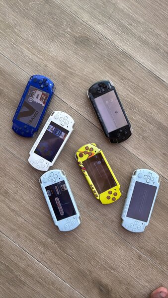 PSP Slim et Fat