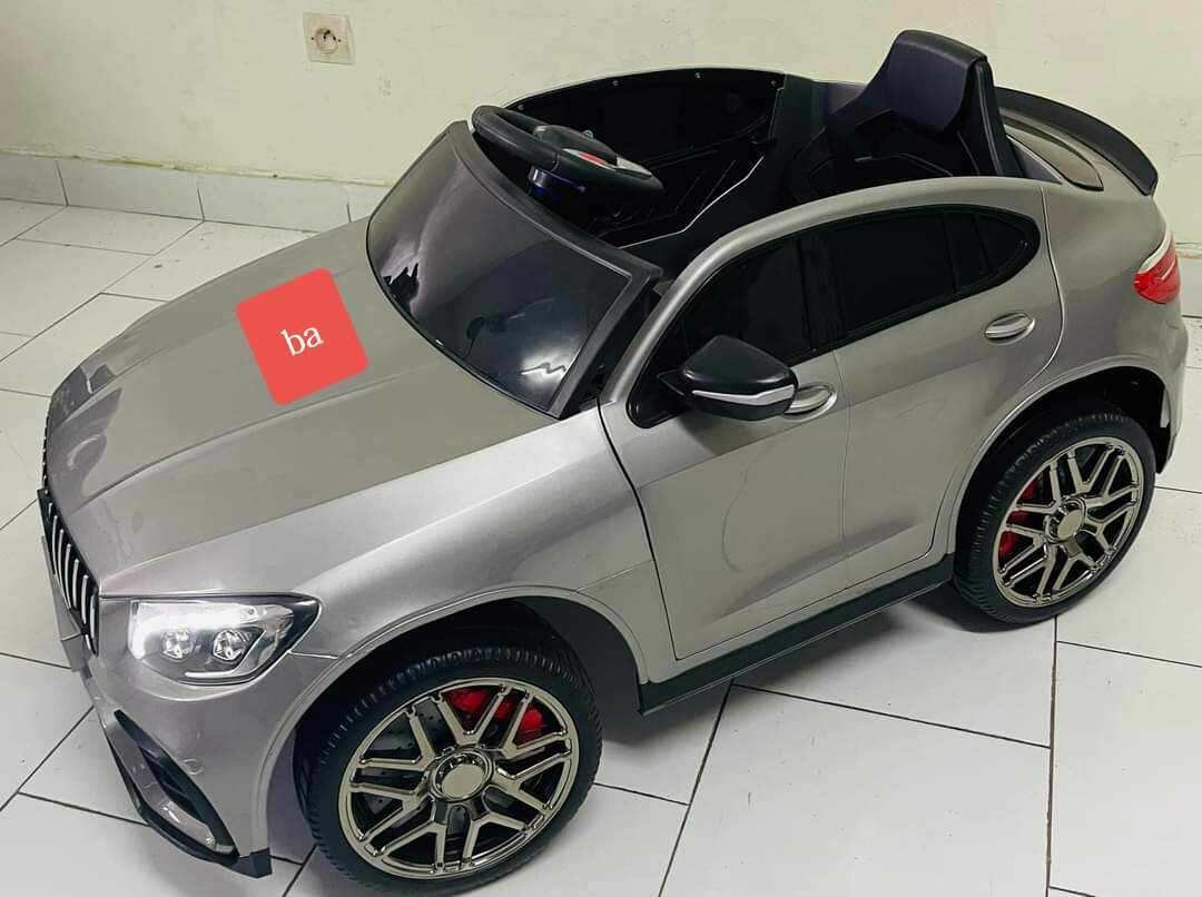 Voiture électrique pour enfants