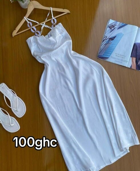 LADIES WEAR