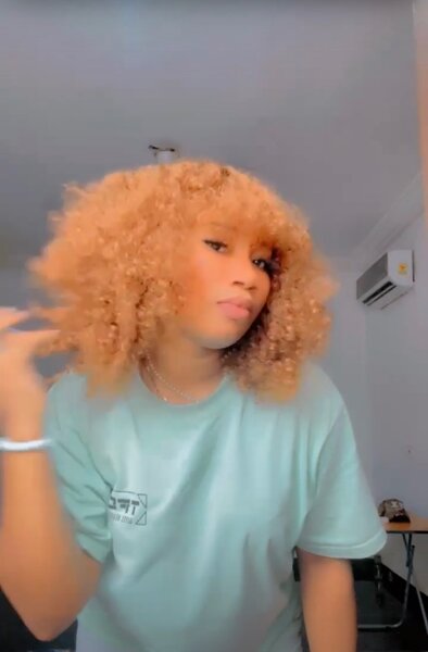 Sassy fringe curls