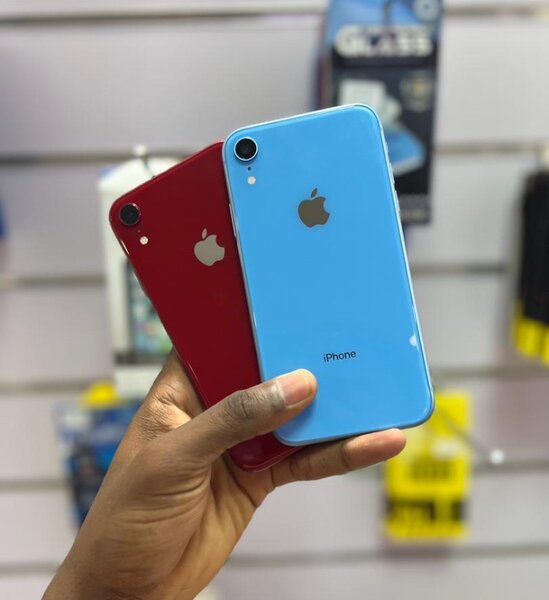 Phone XR 64GB