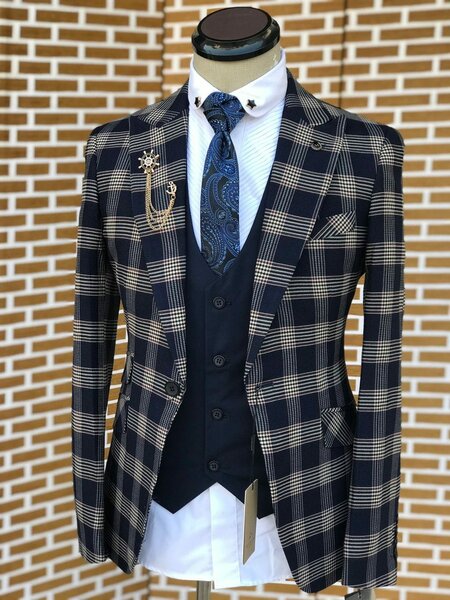Suit