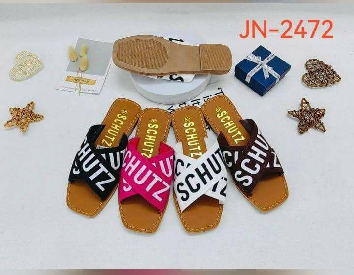 Ladies slippers