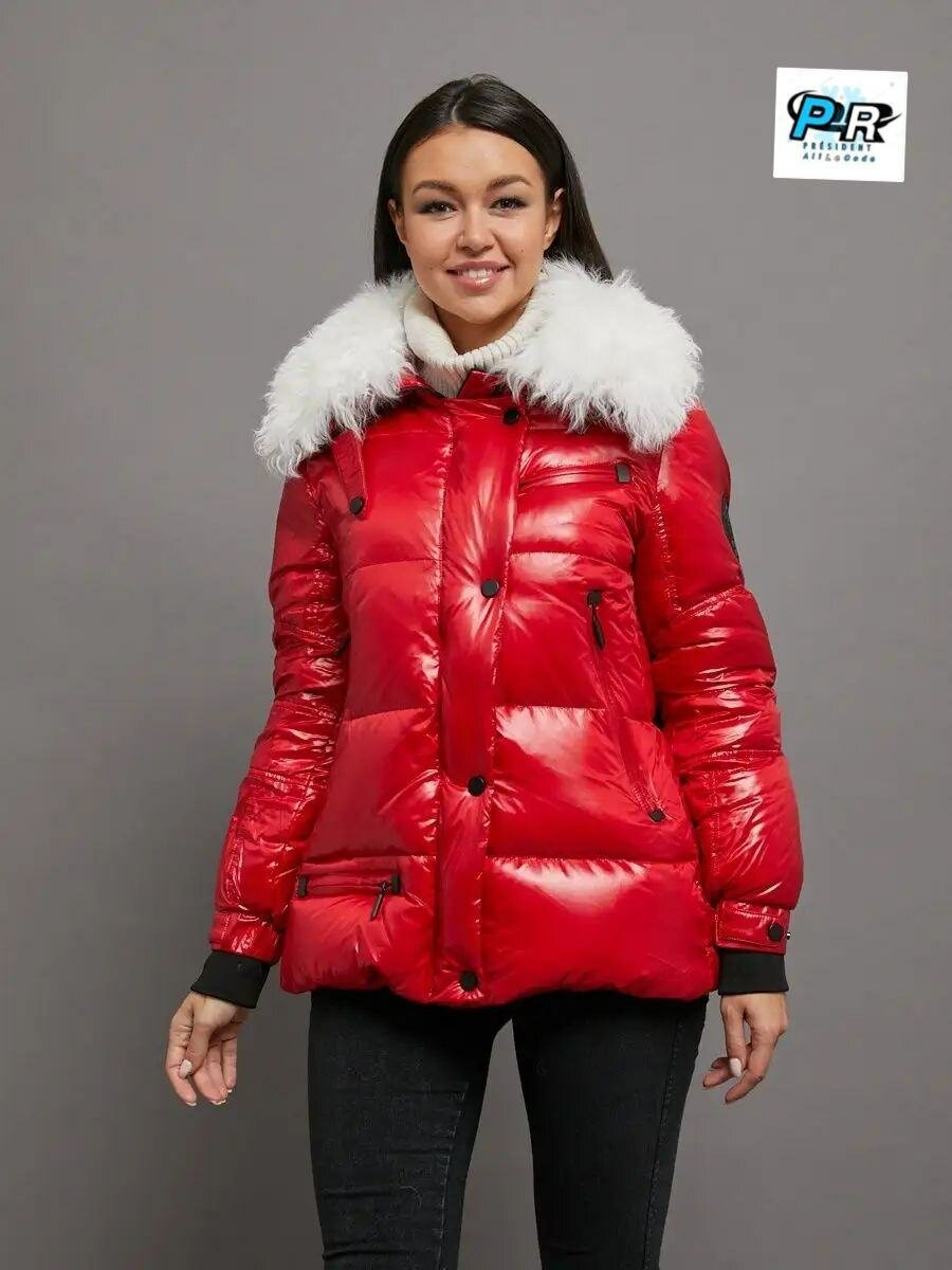 Doudoune rouge avec capuche