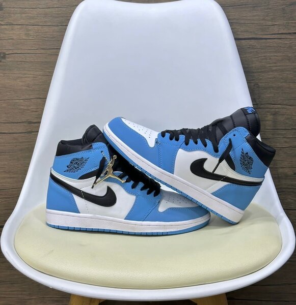 Nike Air Jordan 1