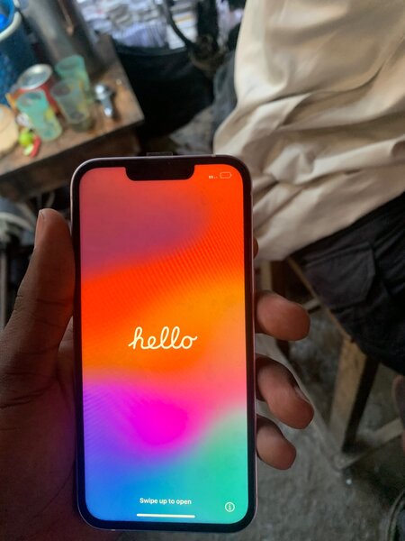 iPhone 13 simple