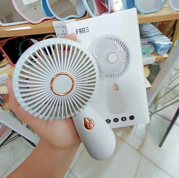 Hand fan