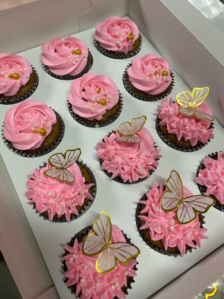 Bento and cupcakes