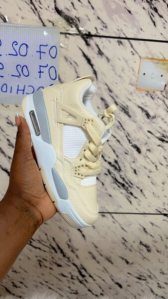 baskets jordan 4 