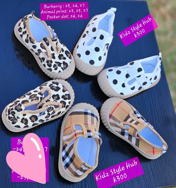 Girls shoes