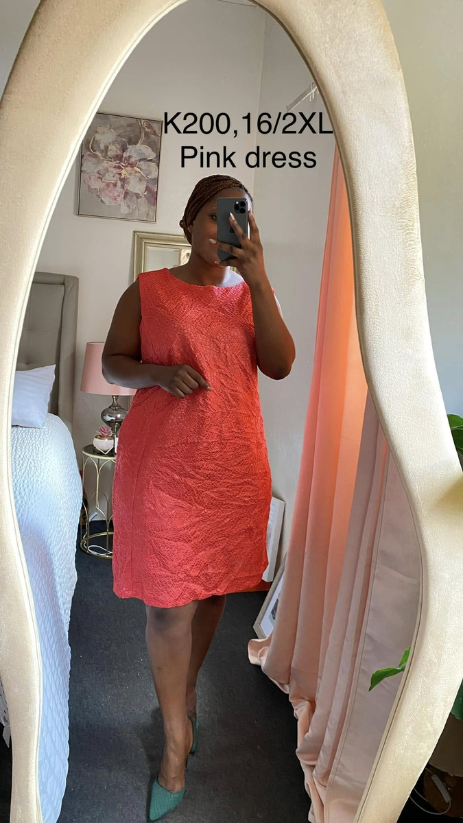 pink dress