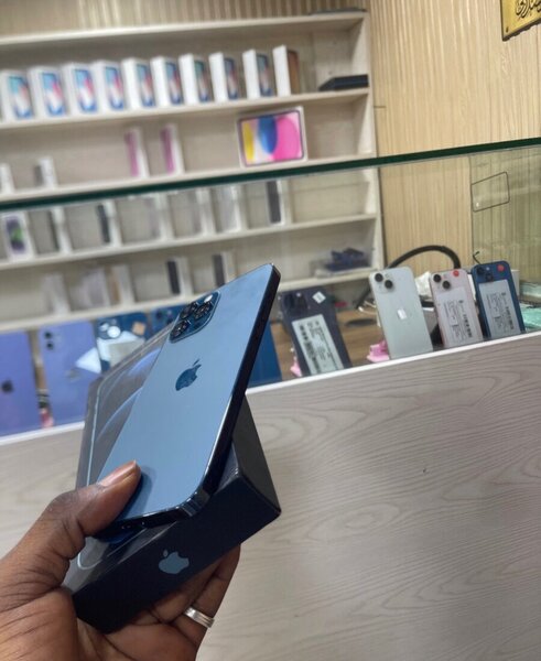 iPhone 12 Pro Max - Neuf