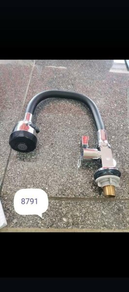 Robinet flexible moderne